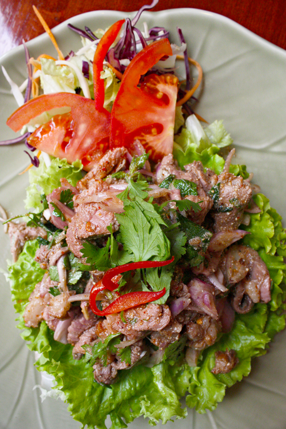 Thai spicy duck salad by Bangkok Royal Restaurant in Lyon, France