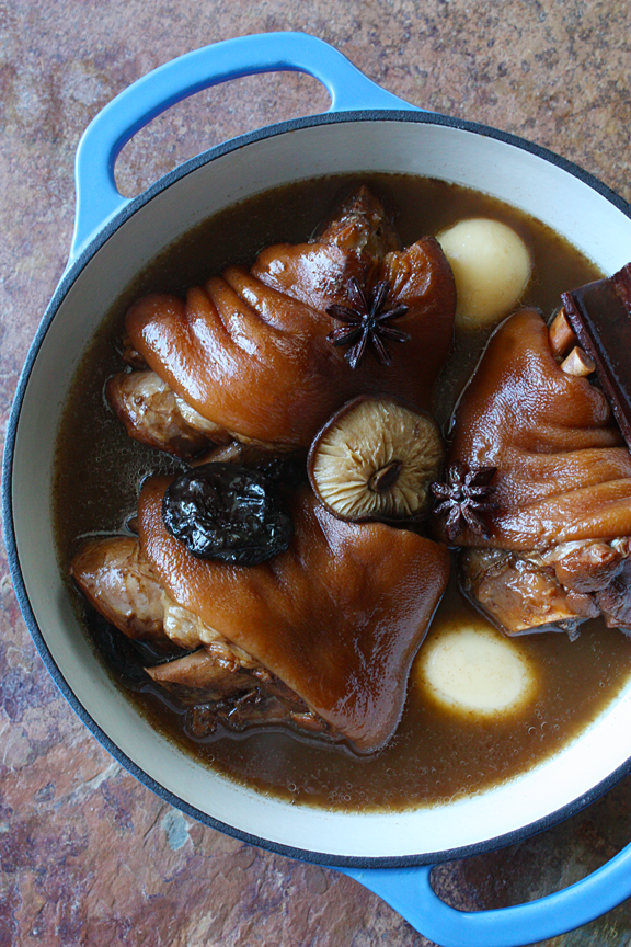 nong's khao man gai and khao kha mu